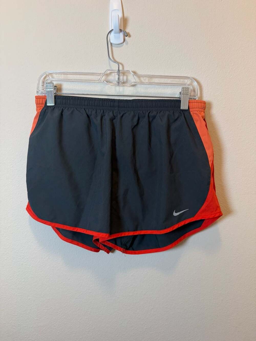 Nike Dri-FIT Womens Black and Orange Athletic Running Shorts Size Medium
